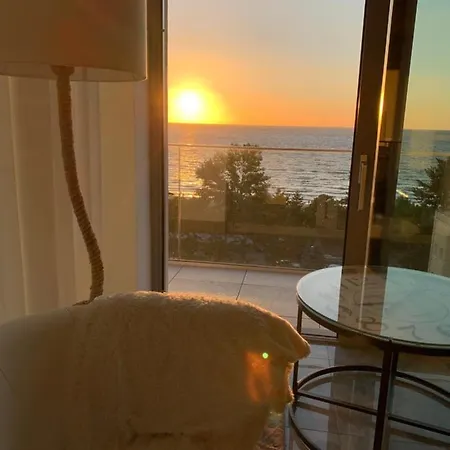 アパート Luxe Baltic Sunset ミエンジズドロイェ