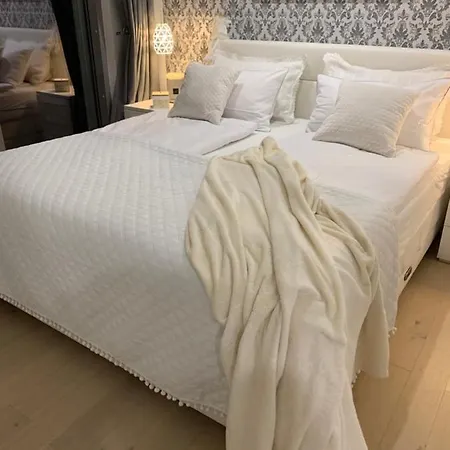 Luxe Baltic Sunset * ミエンジズドロイェ